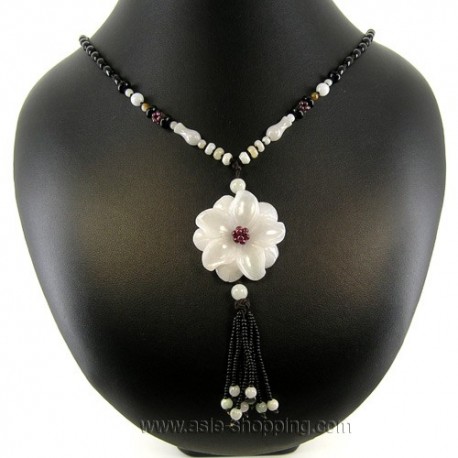 Collier fleur de jade